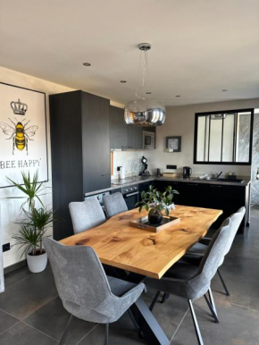 La reine appartement pour deux personnes avec magnifique vue et jacuzzi